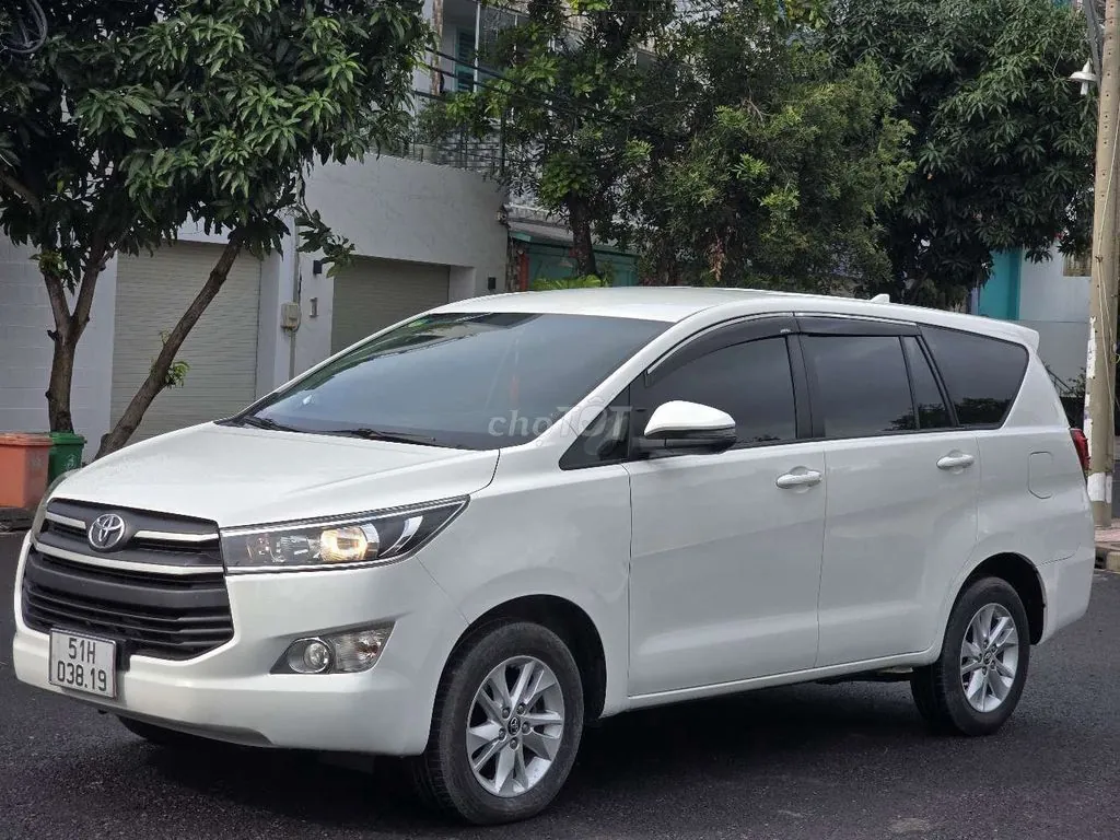 Toyota Innova 2019 photo 3