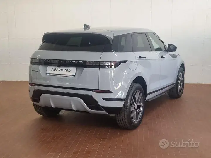 Land Rover Evoque 2026 photo 2