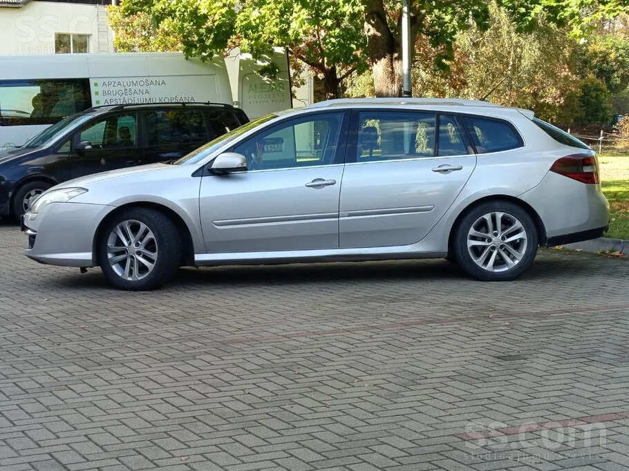 Renault Laguna 2008 photo 2