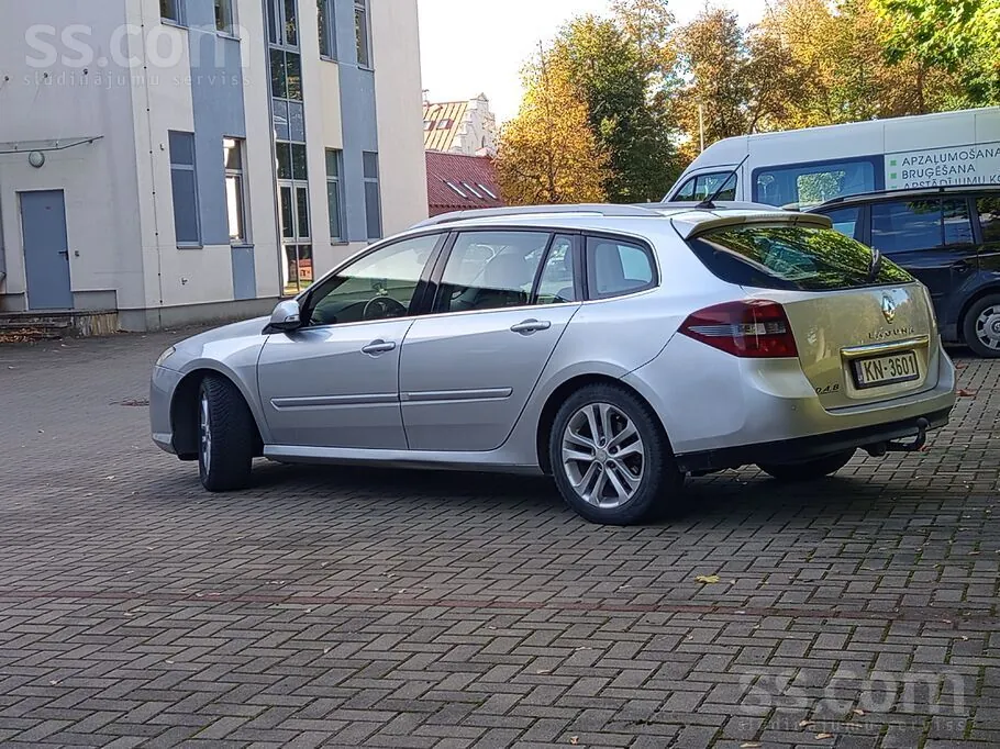 Renault Laguna 2008 photo 3