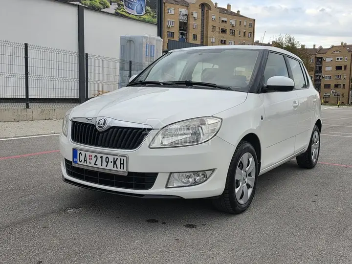 Skoda Fabia 2013 photo 5