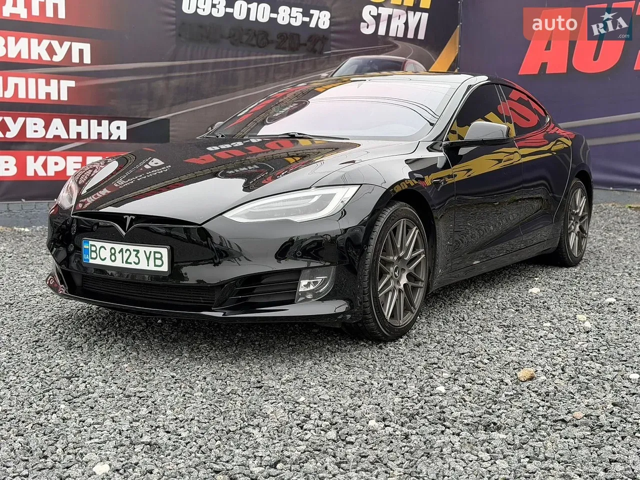 Tesla Model S 2019 photo 2