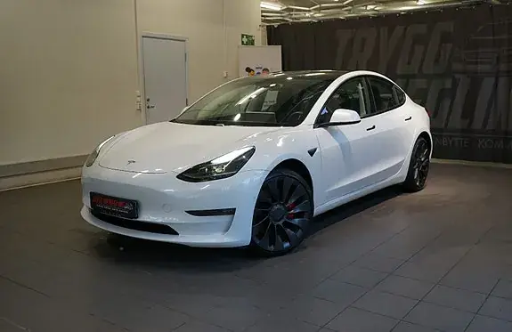 Tesla Model 3 2021 photo 2