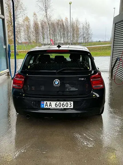 BMW 116I 2011 photo 3