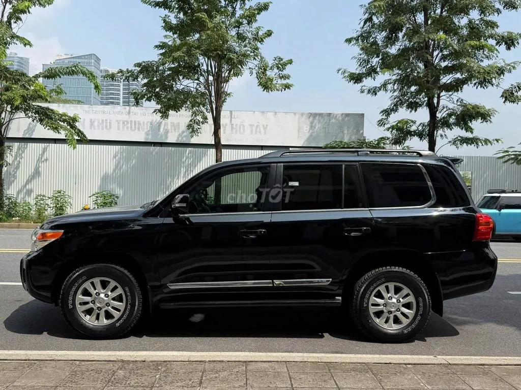 Toyota Land Cruiser 2015 photo 4