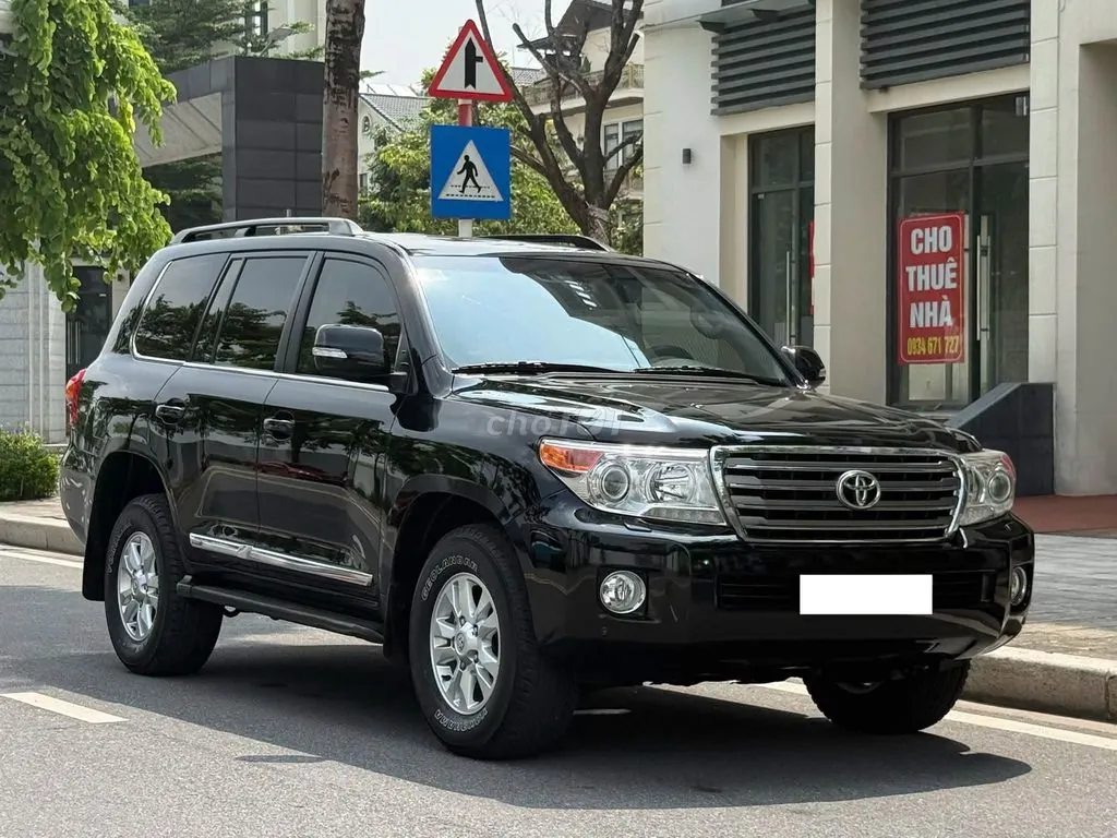 Toyota Land Cruiser 2015 photo 2