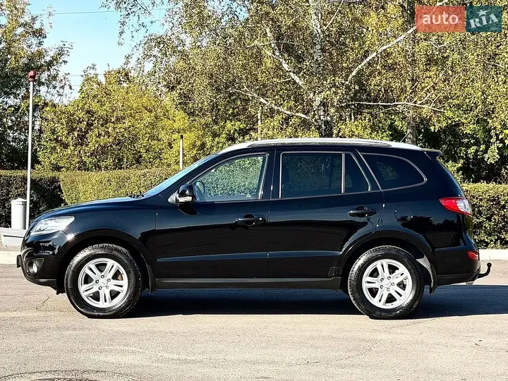 Hyundai Santa Fe 2010 photo 2