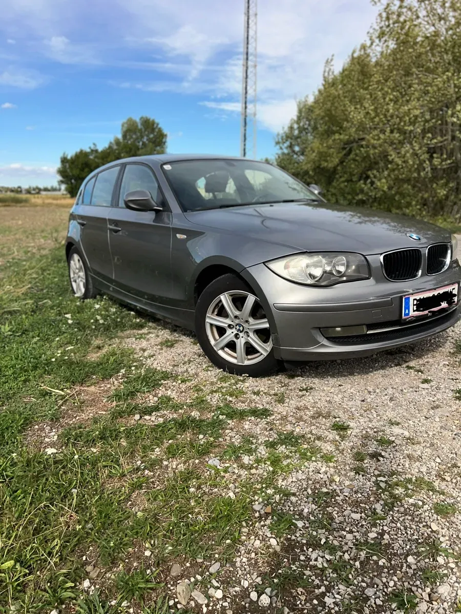 BMW 1 Series 2010 photo 3