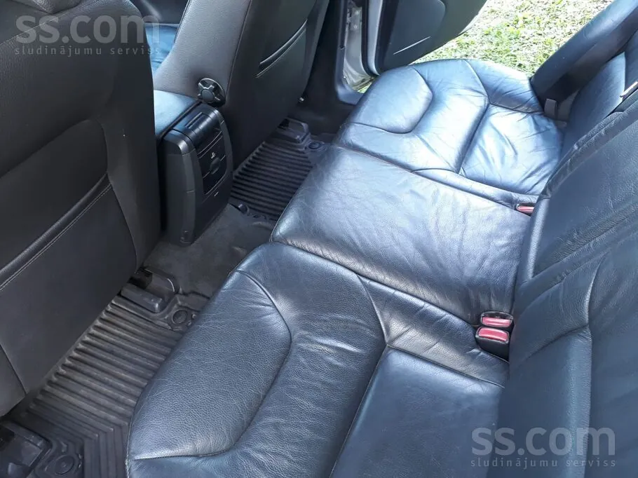 Volvo V70 2004 photo 4