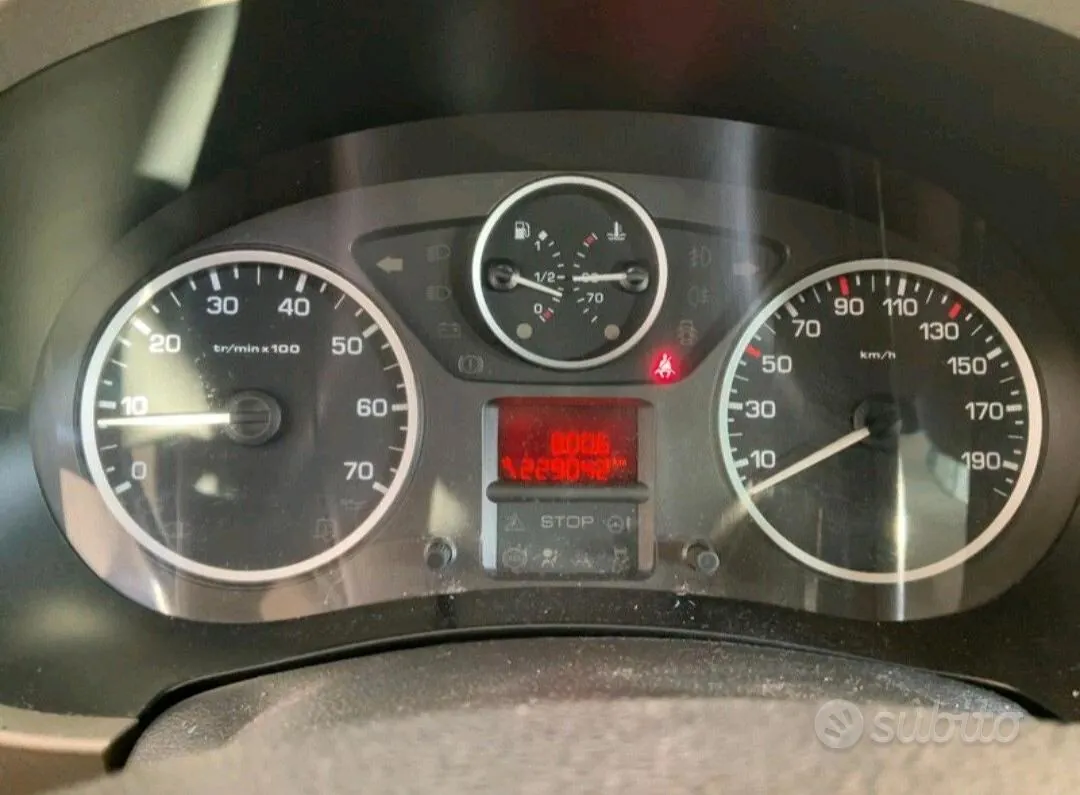 Peugeot Partner 2009 photo 4