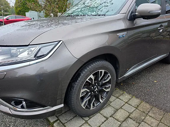 Mitsubishi Outlander 2016 photo 4