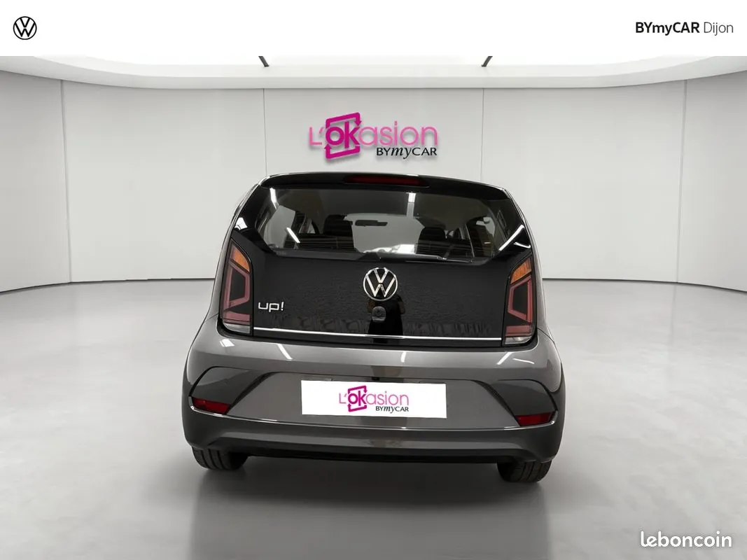 Volkswagen Up 2023 photo 4