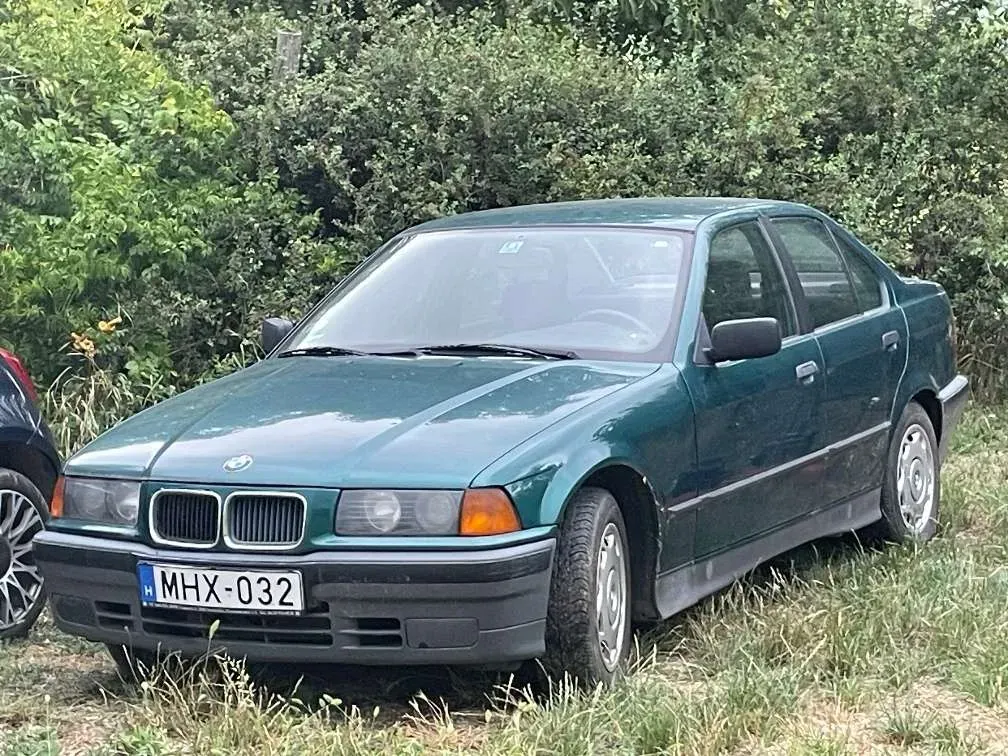 BMW 3Er-Reihe 318I 1992 photo 3