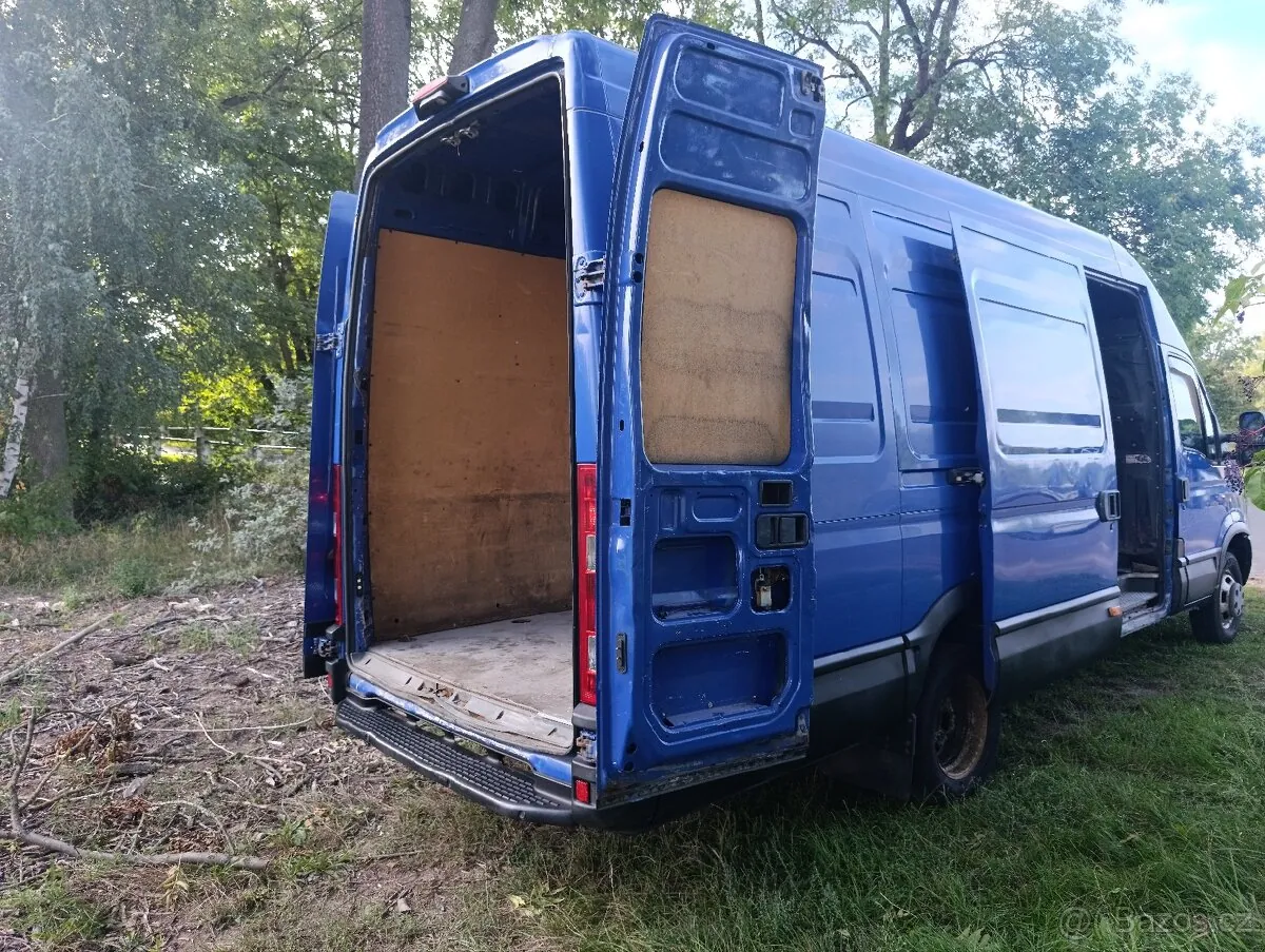 Iveco Daily 2014 photo 3