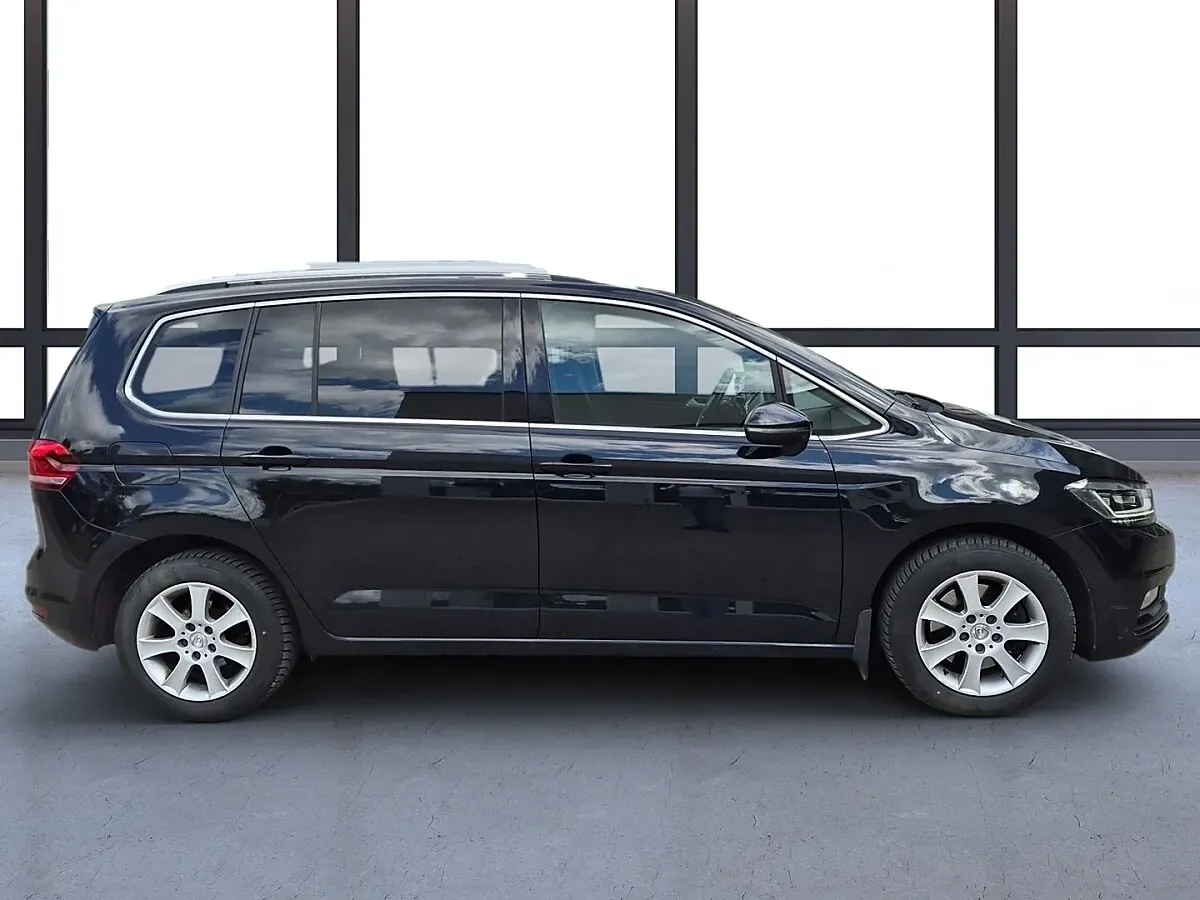 Volkswagen Touran 2017 photo 3