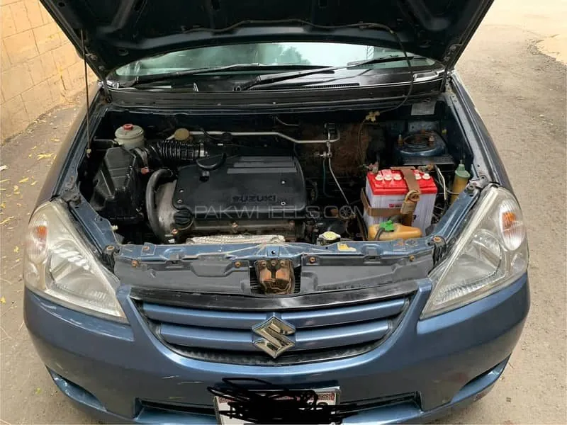 Suzuki Liana
