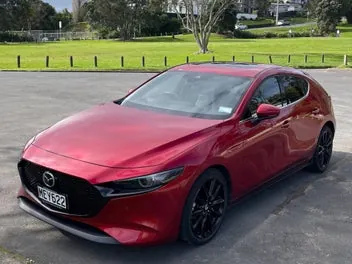 Mazda 3 Limited 2019 photo 3