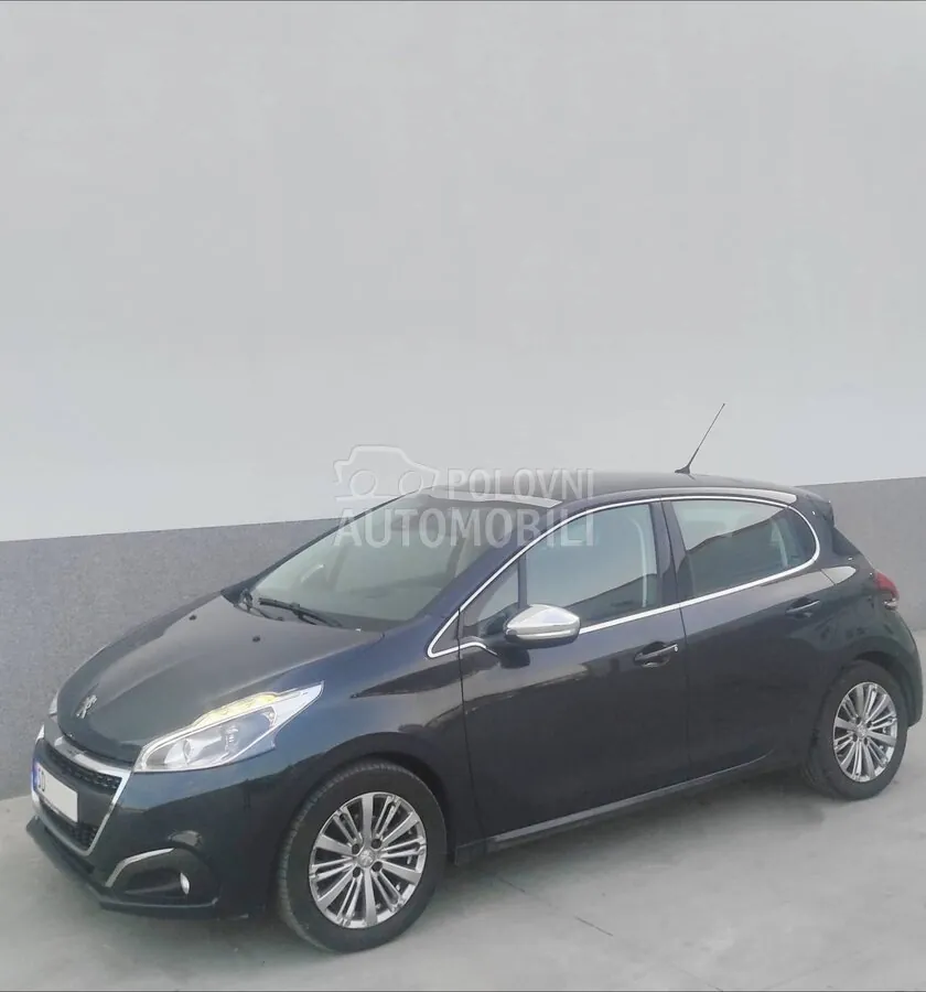 Peugeot 208 2016 photo 3