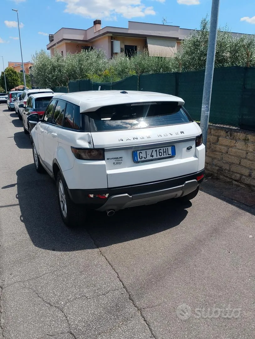 Land Rover Evoque 2014 photo 3