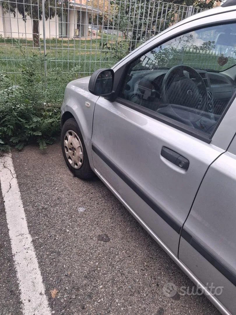 Fiat Panda 2011 photo 2