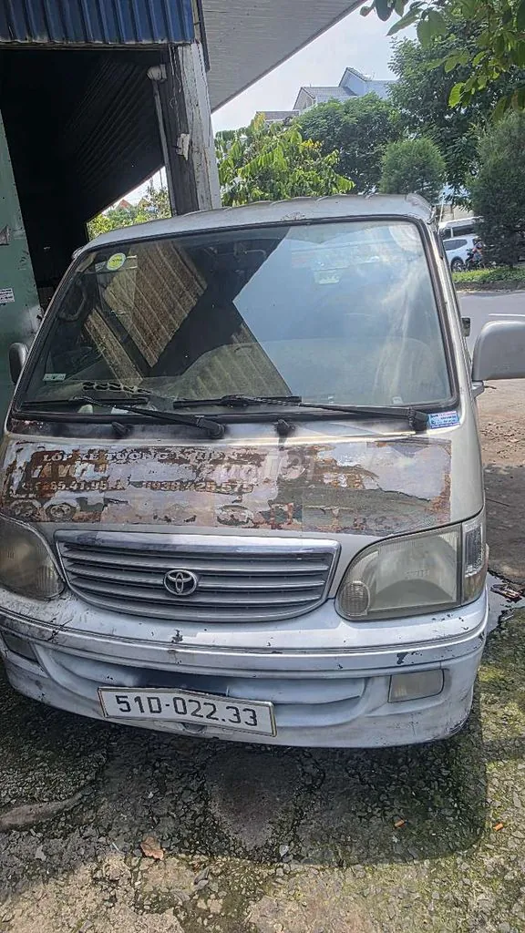 Toyota Hiace 2001 photo 5