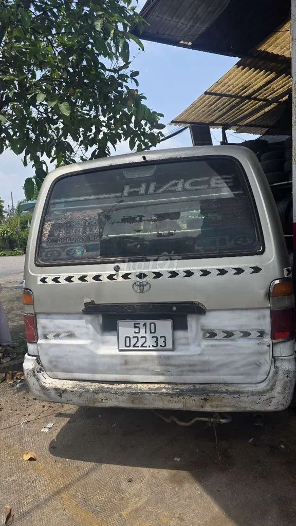 Toyota Hiace 2001 photo 4