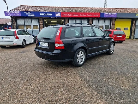 Volvo V50 2006 photo 2
