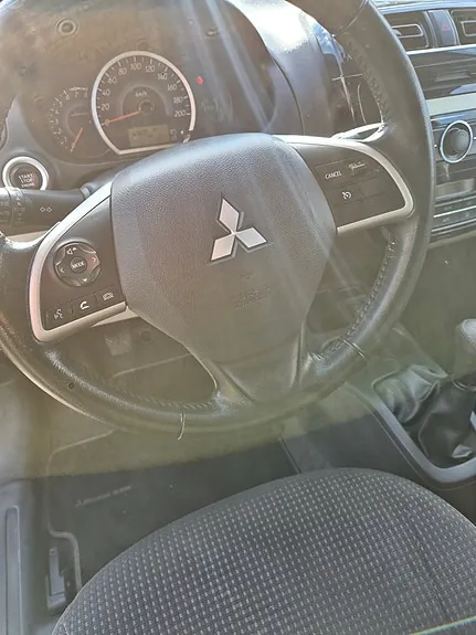 Mitsubishi Space Star 2015 photo 5