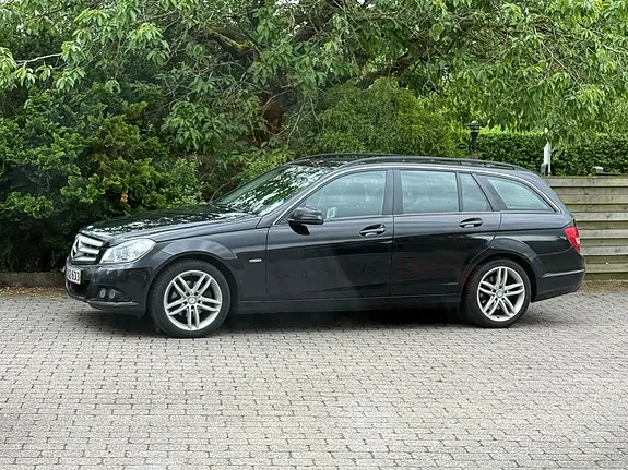 Mercedes-Benz C220