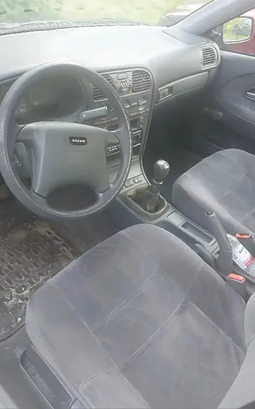 Volvo S40 1999 photo 3