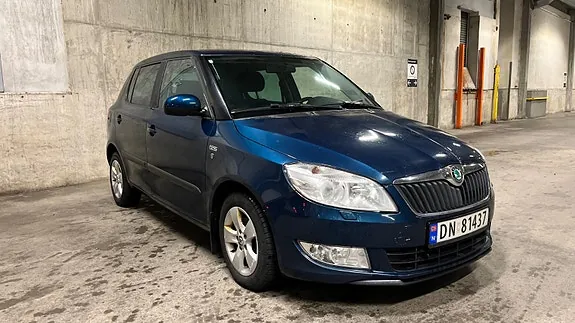 Skoda Fabia 2012 photo 4