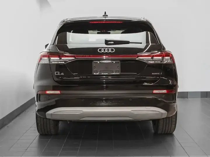 Audi Q4 E-Tron 2023 photo 4