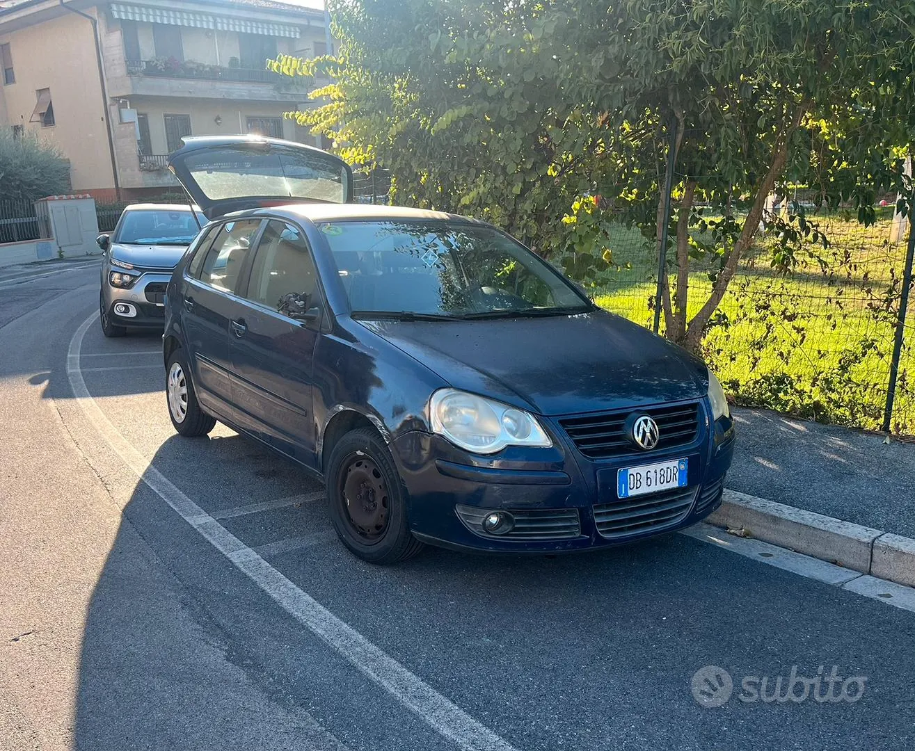 Volkswagen Polo 2006 photo 2