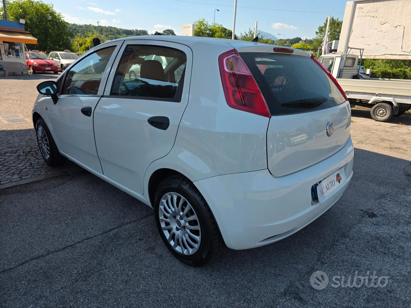 Fiat Grande Punto 2009 photo 5