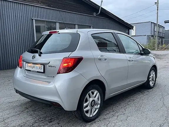Toyota Yaris 2016 photo 5