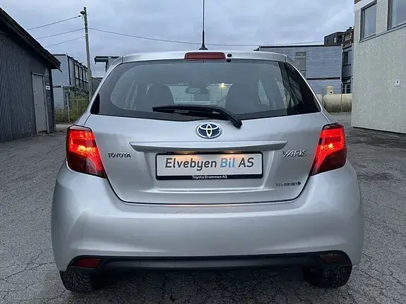 Toyota Yaris 2016 photo 4