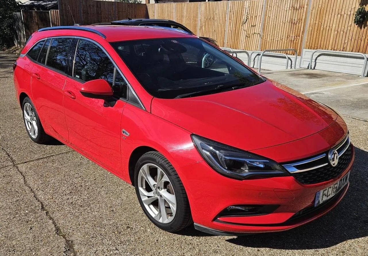 Vauxhall Astra 2016 photo 2