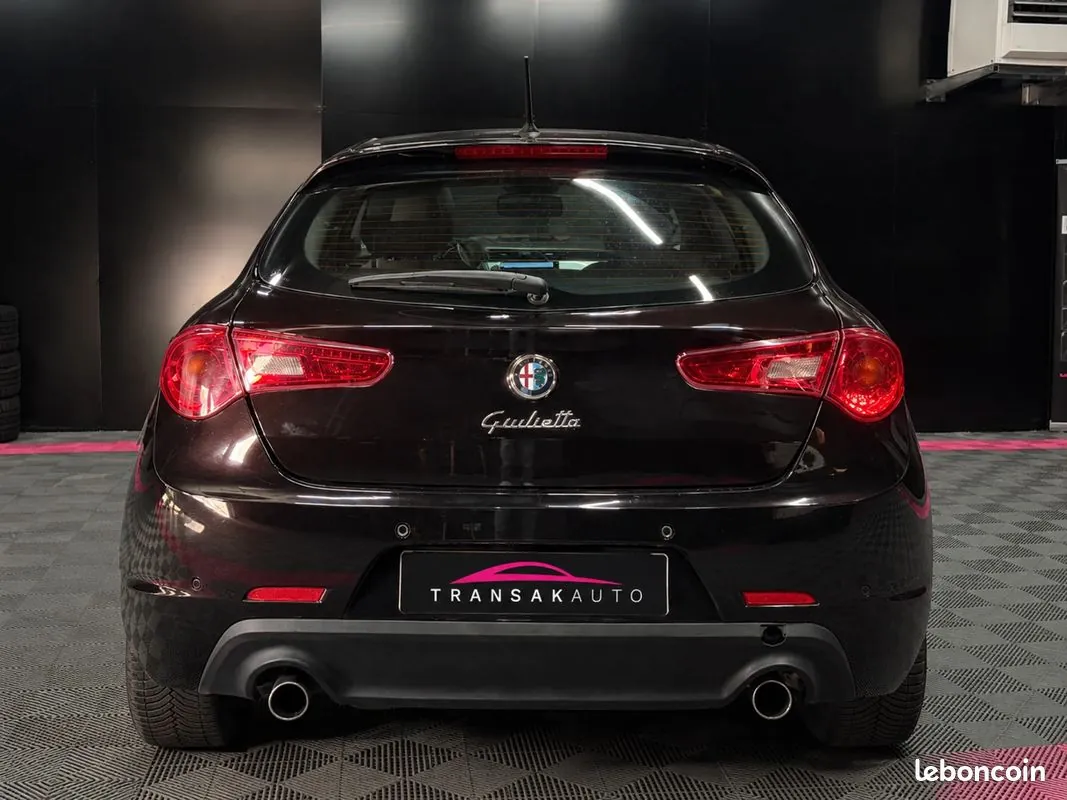 Alfa Romeo Giulietta 2014 photo 4