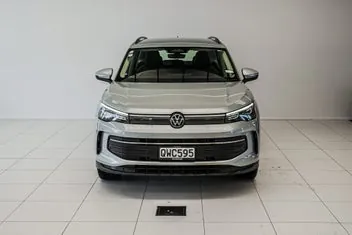 Volkswagen Tiguan 2024 photo 3