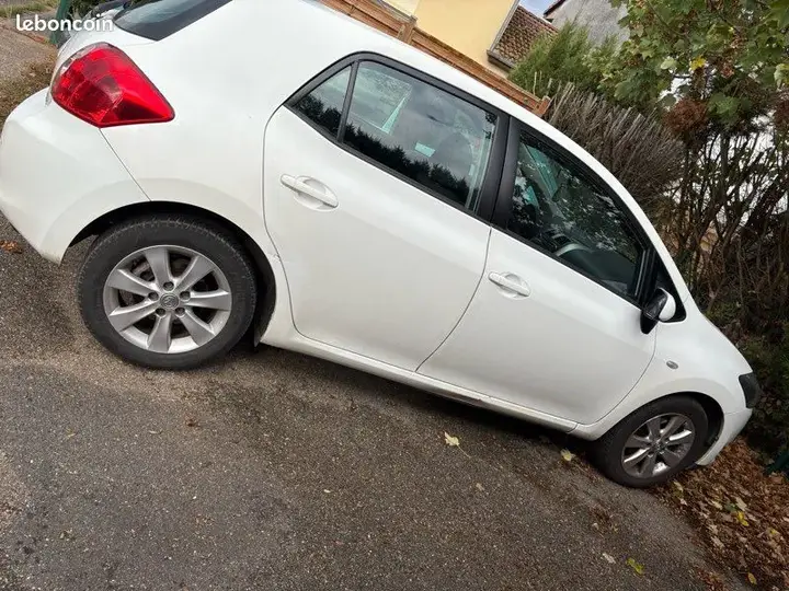 Toyota Auris 2008 photo 5