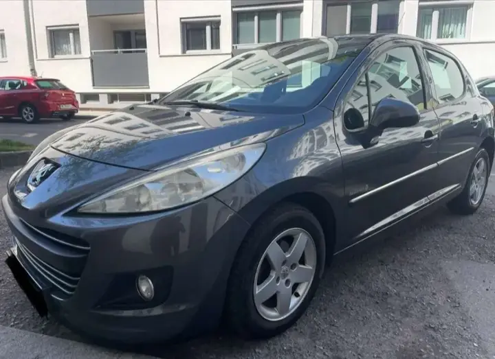 Peugeot 207