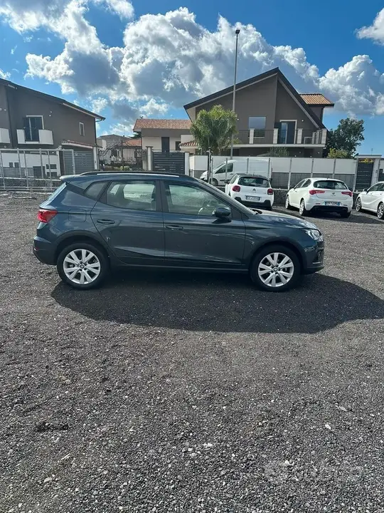 Seat Arona 2018 photo 3