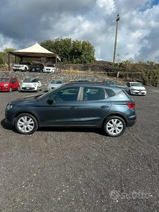 Seat Arona 2018 photo 2