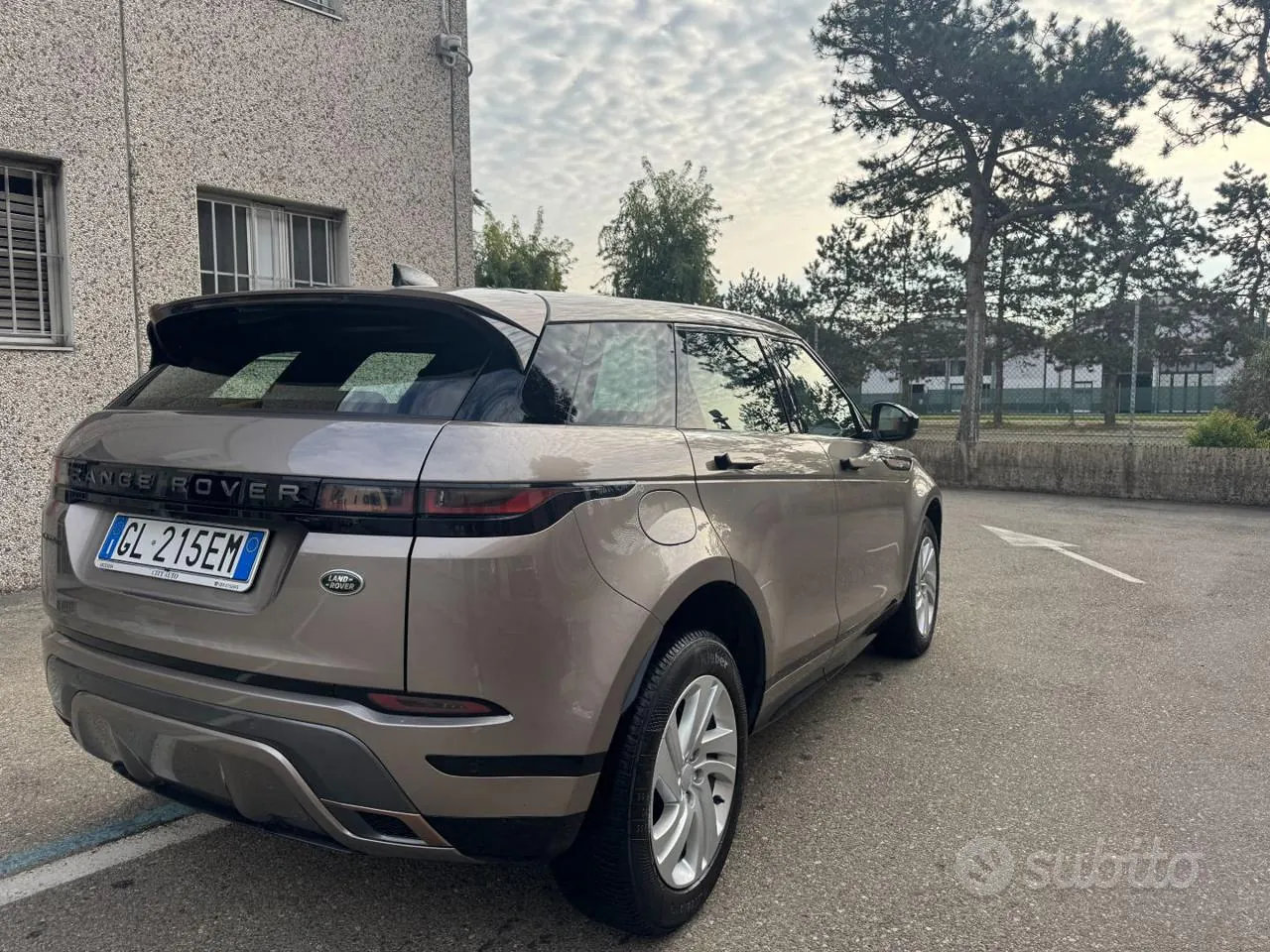 Land Rover Range Rover Evoque 2022 photo 4