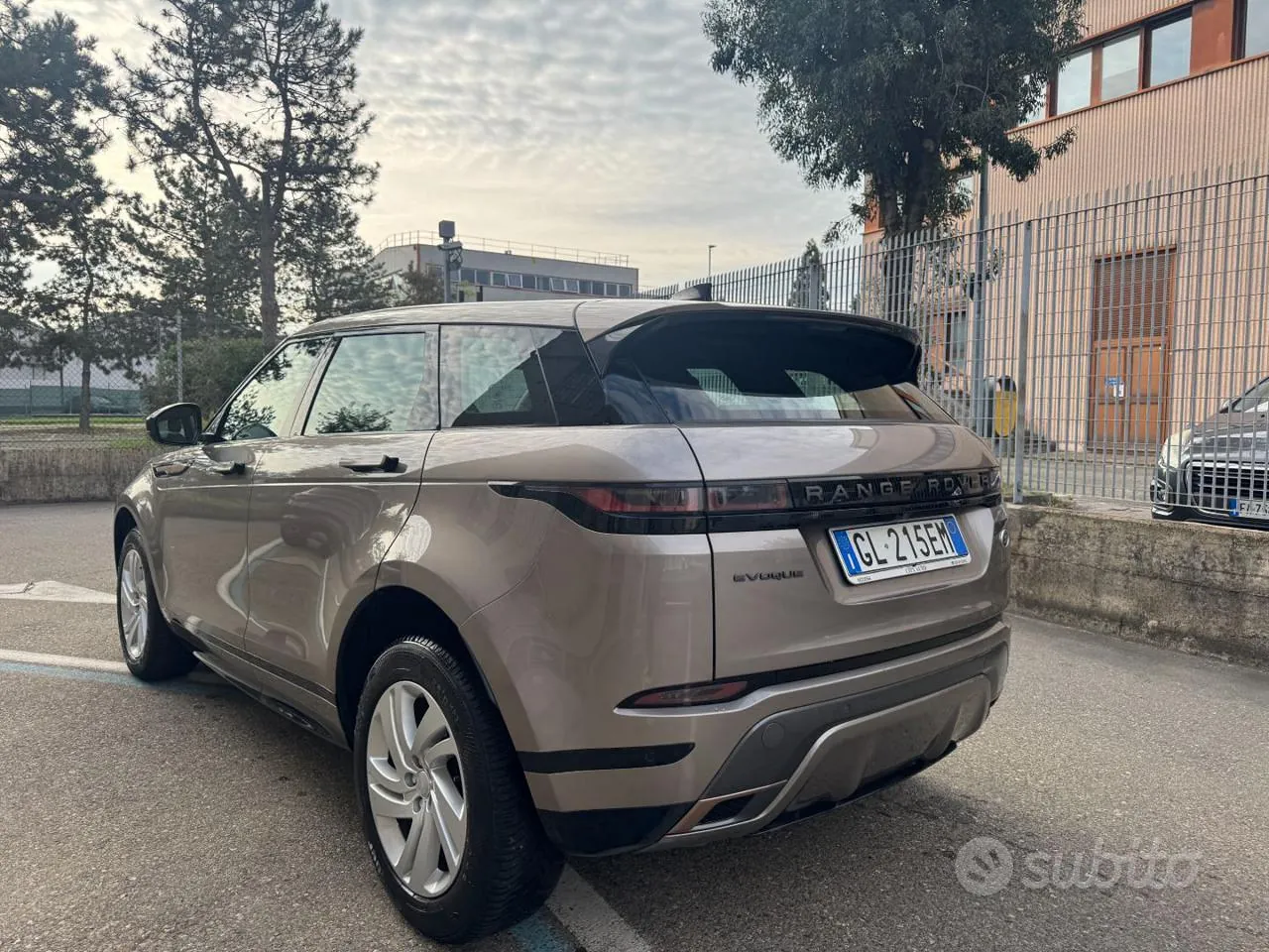 Land Rover Range Rover Evoque 2022 photo 5