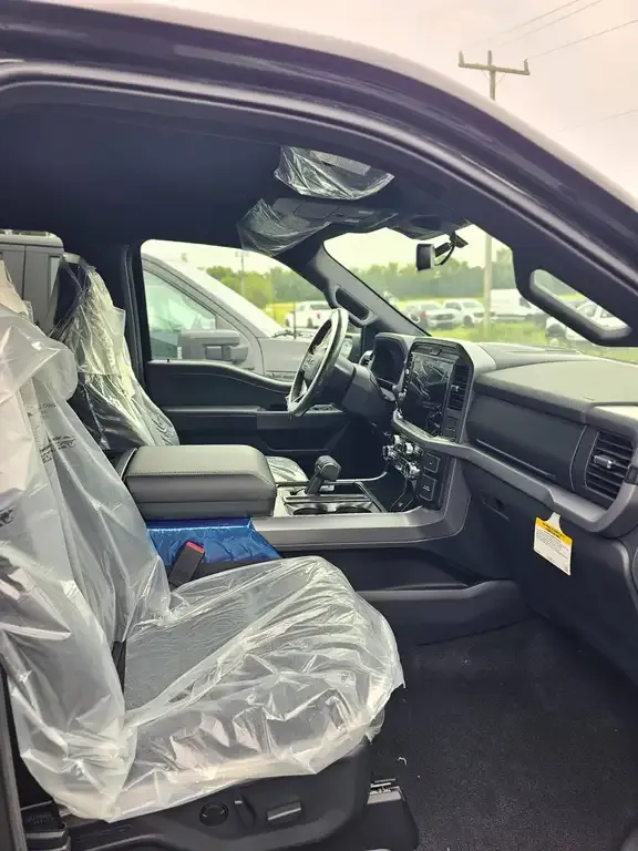 Ford F-150 2026 photo 2
