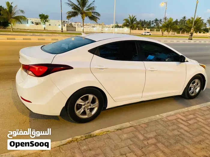 Hyundai Elantra 2015 photo 2