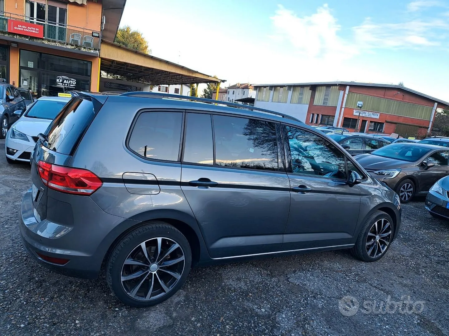 Volkswagen Touran 2017 photo 4