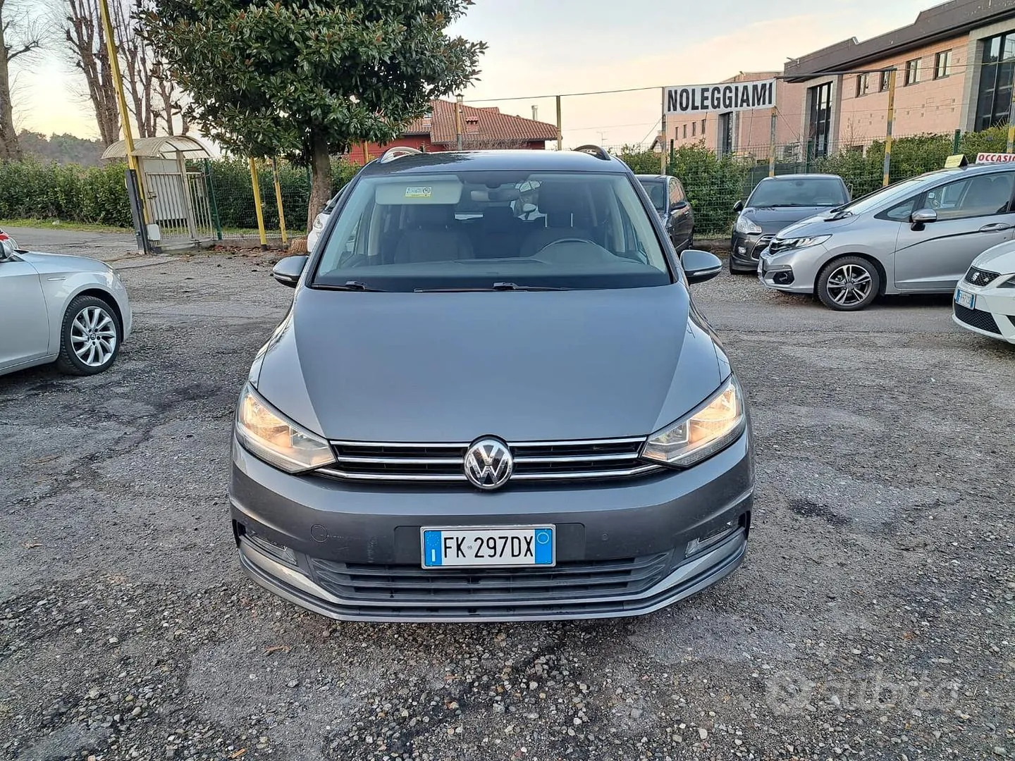 Volkswagen Touran 2017 photo 5