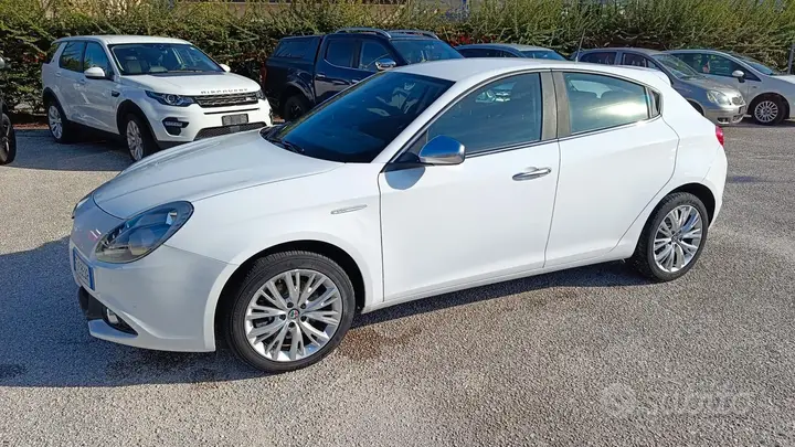 Alfa Romeo Giulietta 2016 photo 3